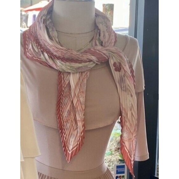 Hermes N. Goulandris Pink Scarf Plisse Oeillets Sauvages Et Autres Caryophyllees - Picture 1 of 11